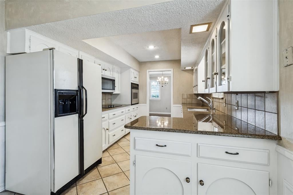 9351 Heatherdale Drive