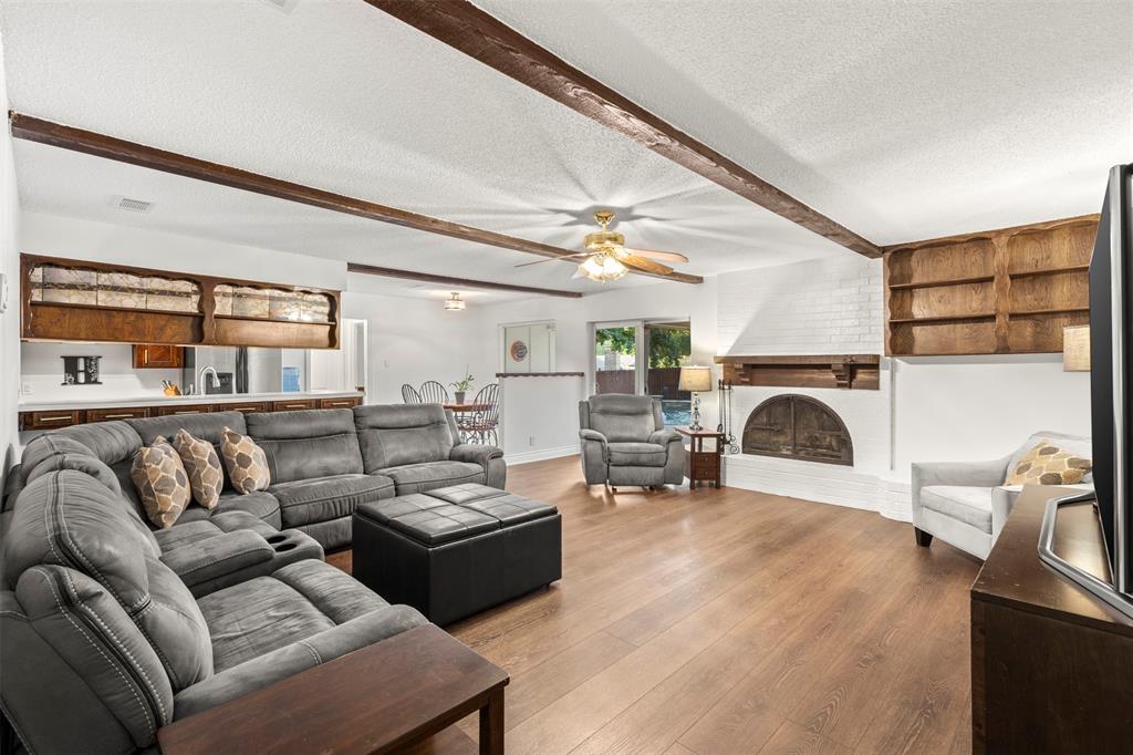 102 Walnut Way