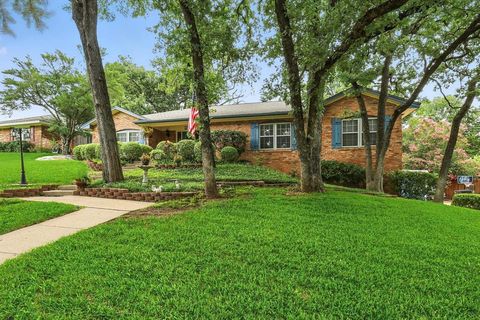 1204 Edgecliff Drive Bedford TX 76022