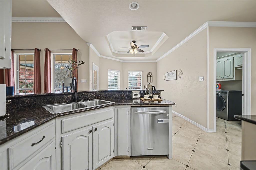 10924 Bradley Circle