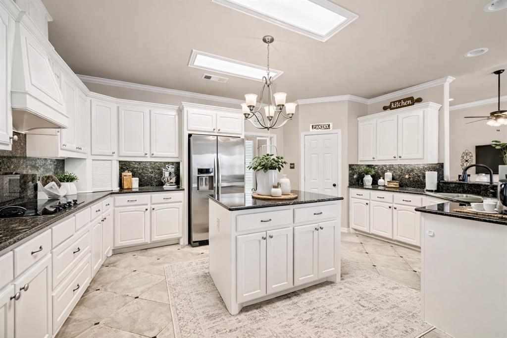 10924 Bradley Circle