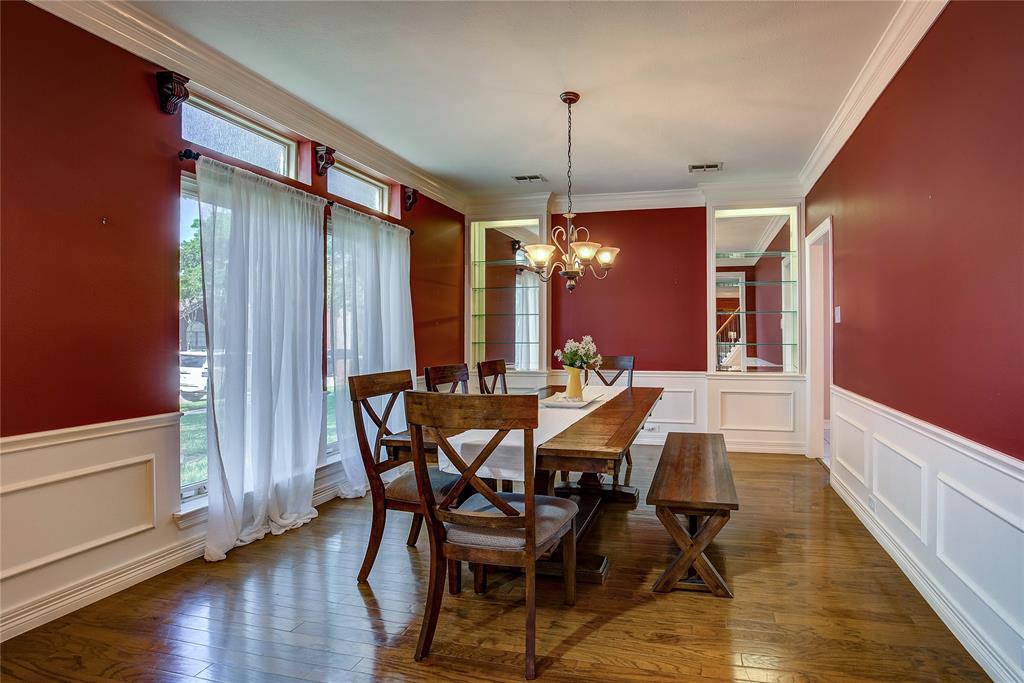 2221 Canyon Trail
