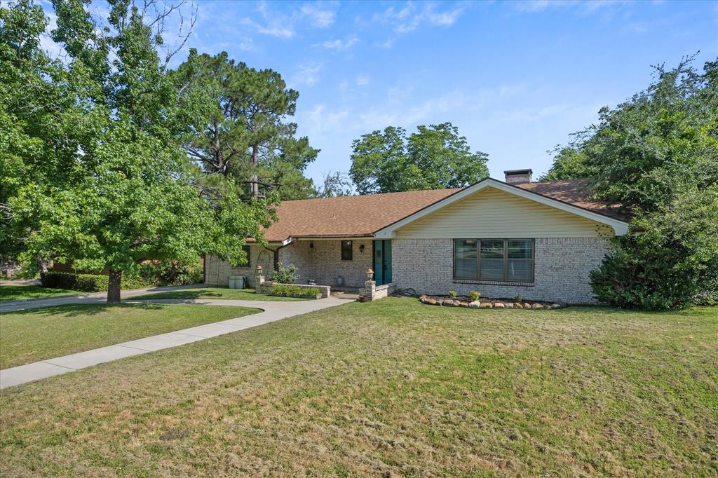 2308 Royal Lane