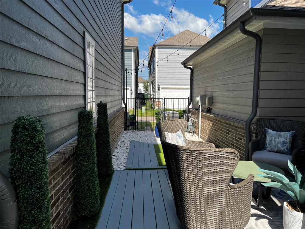 809 Cameron Court