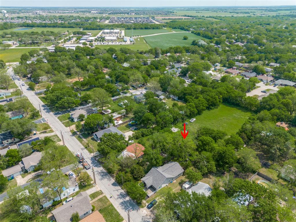 Town - Waxahachie - Land