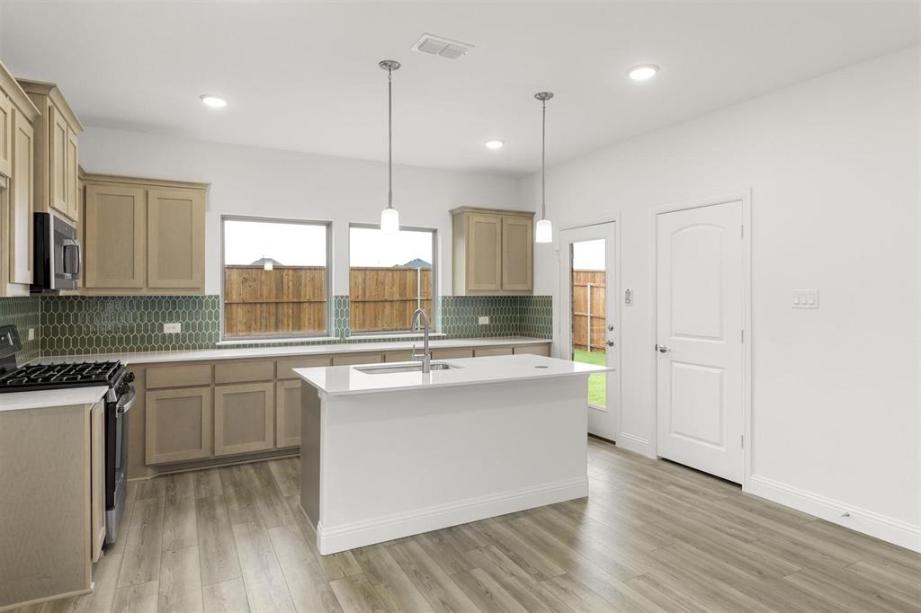 1612 Grassy Pond Road