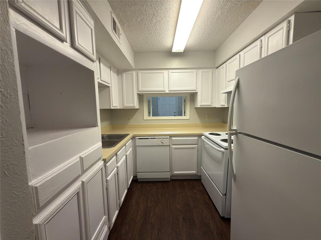 Trinity Meadows Condos - Residential Lease