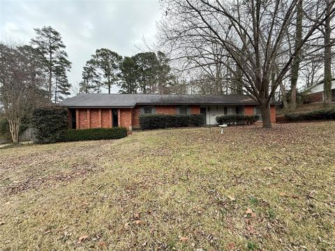 Tiny photo for 2104 Greenbriar Dr Dr, Ruston, LA 71270 (MLS # 21197440)