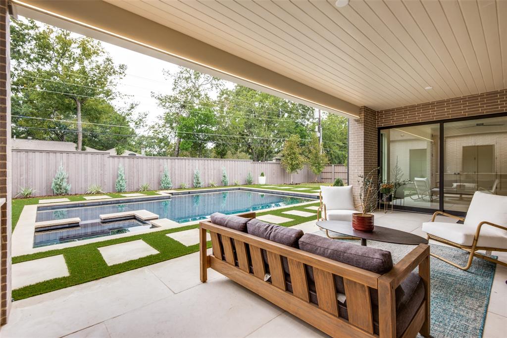 MEADOWBROOK TERRACE 2 - Residential