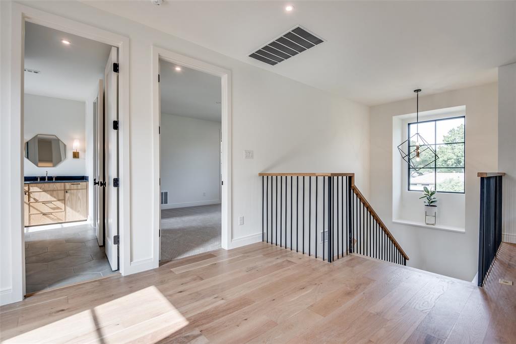 MEADOWBROOK TERRACE 2 - Residential