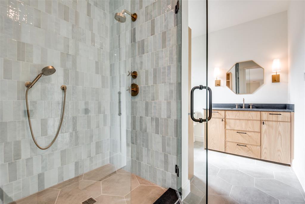 MEADOWBROOK TERRACE 2 - Residential