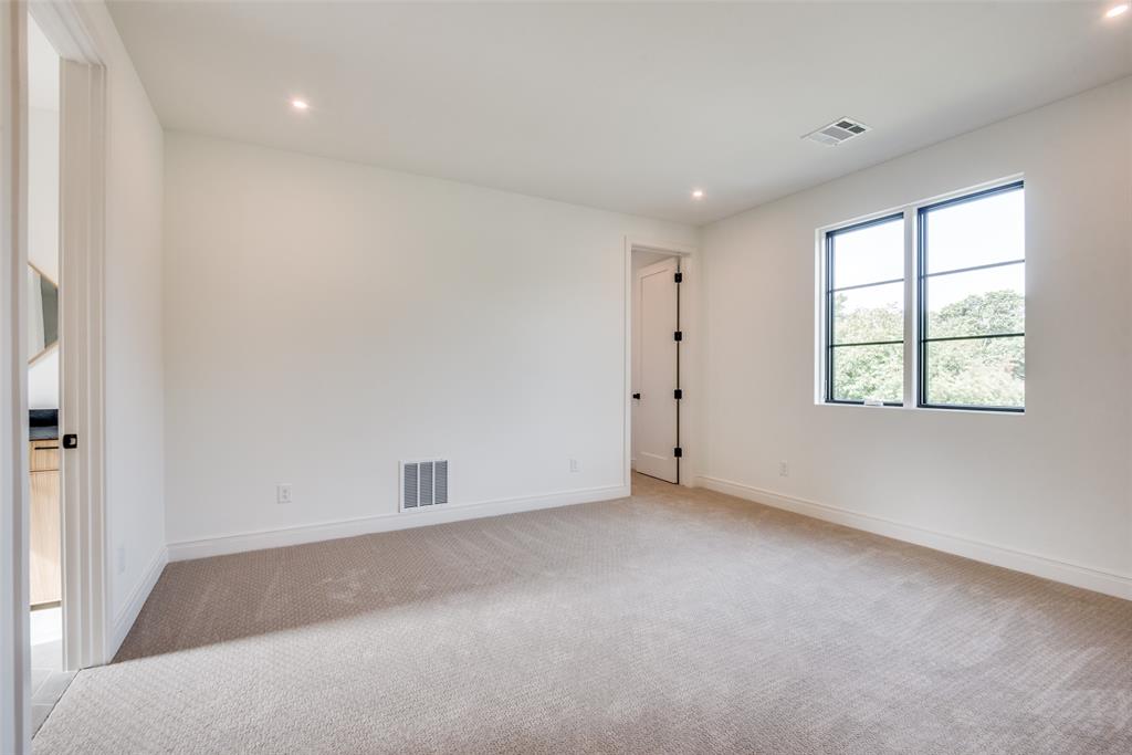 MEADOWBROOK TERRACE 2 - Residential