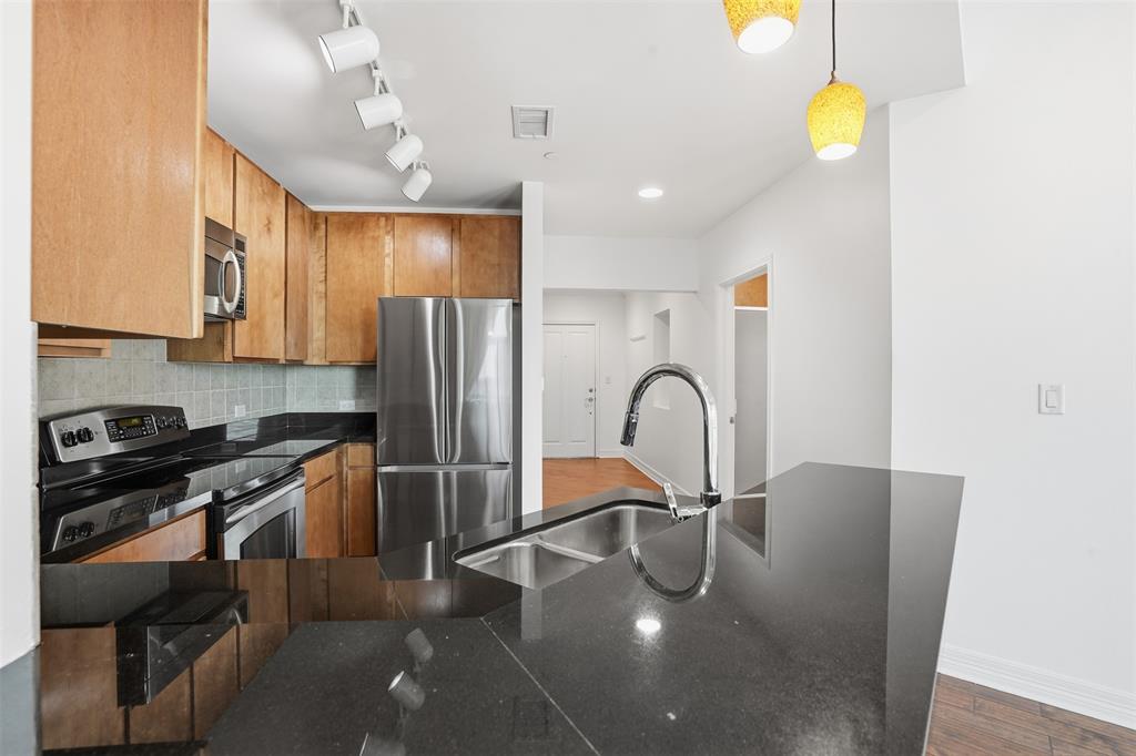 Tower Residential II Condo - Residential Lease