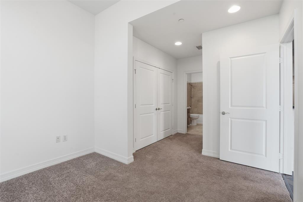 Tower Residential II Condo - Residential Lease