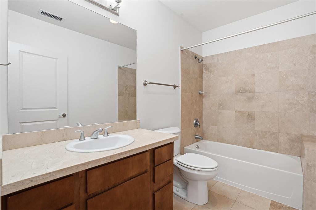 Tower Residential II Condo - Residential Lease