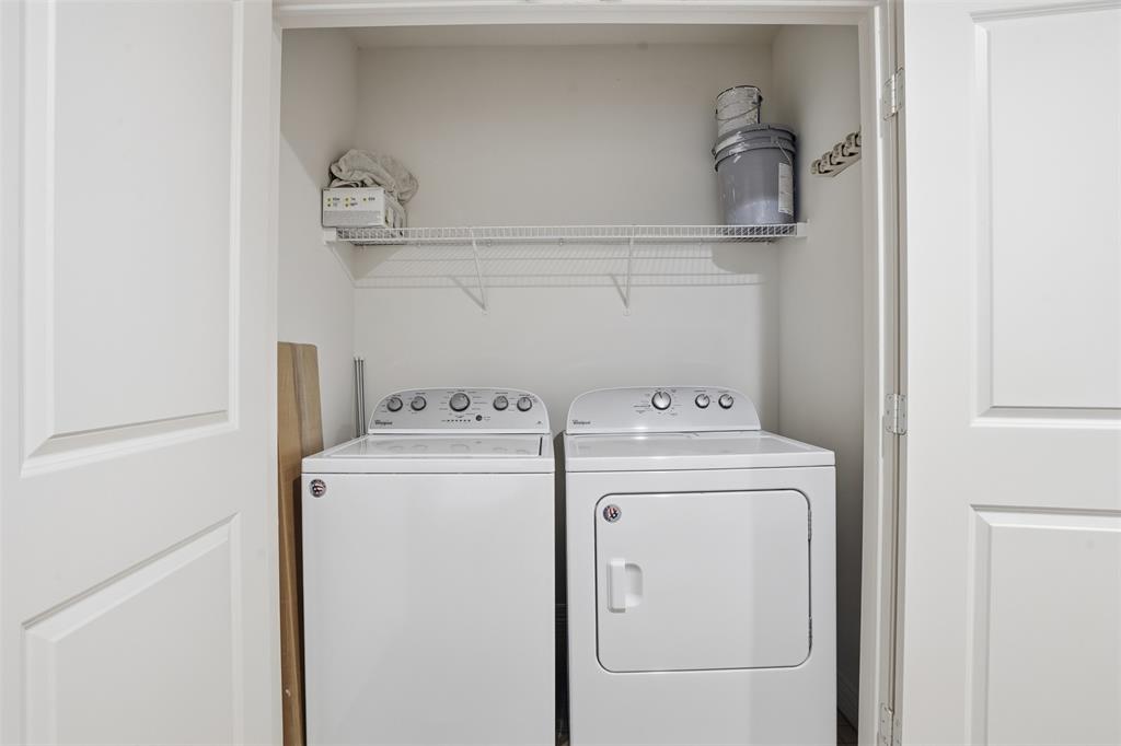 Tower Residential II Condo - Residential Lease