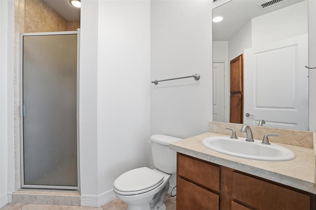 Tower Residential II Condo - Residential Lease