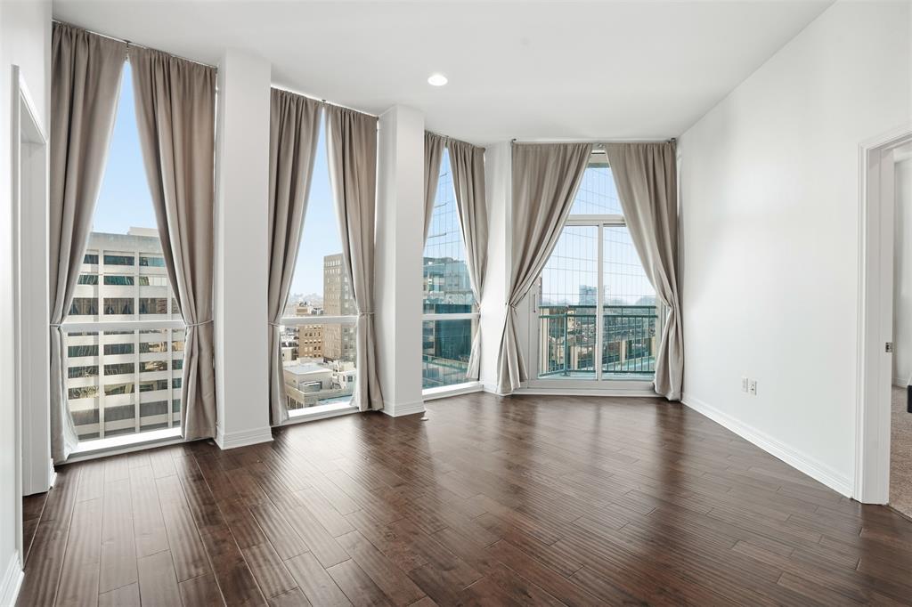 Tower Residential II Condo - Residential Lease