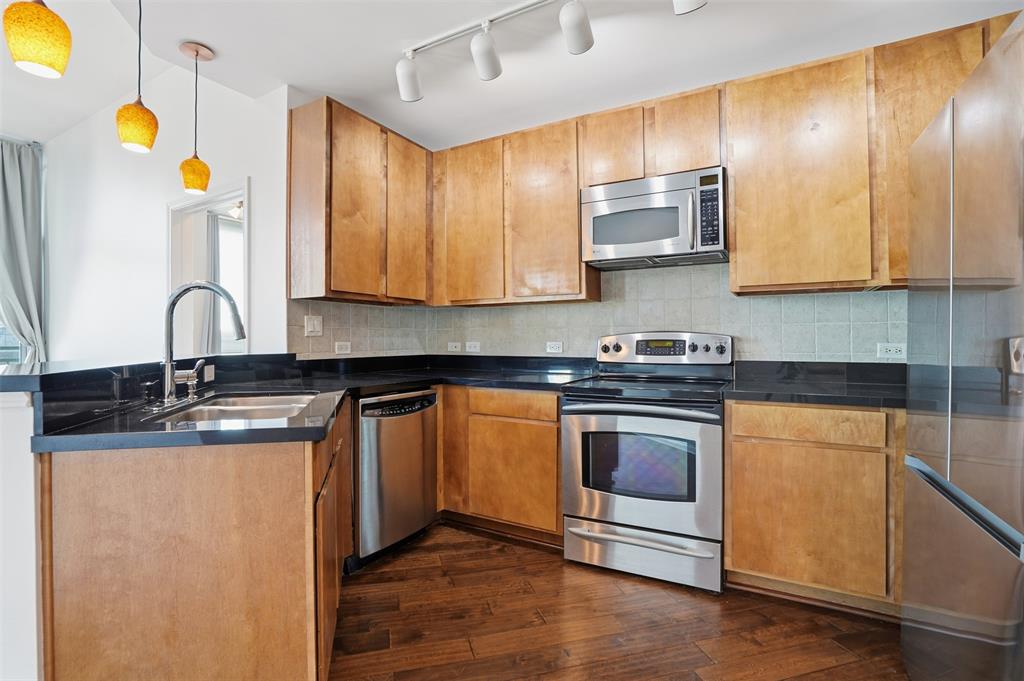 Tower Residential II Condo - Residential Lease