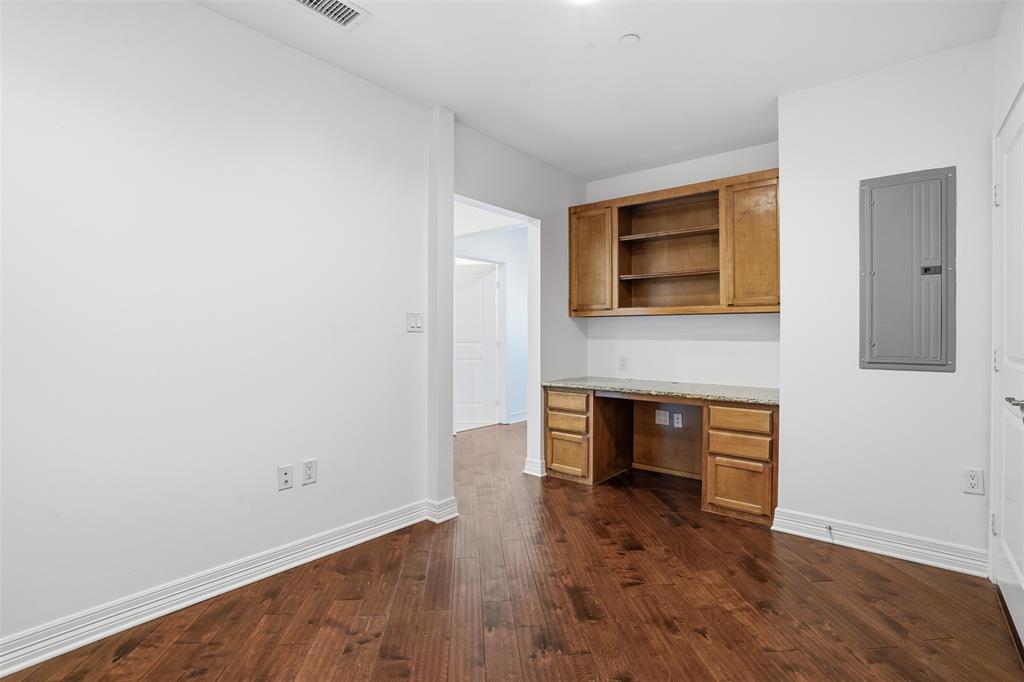 Tower Residential II Condo - Residential Lease