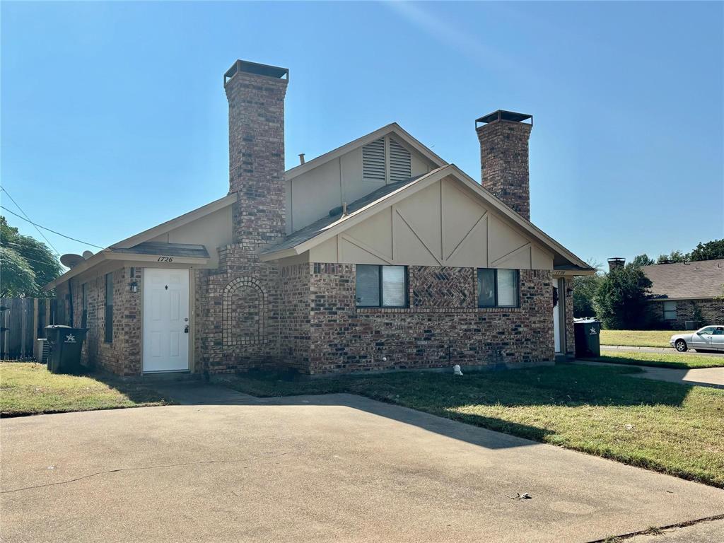 Duplex South Add - Residential Lease