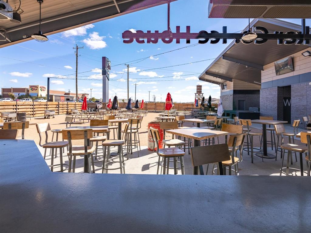 The Village At Willow - Commercial Sale