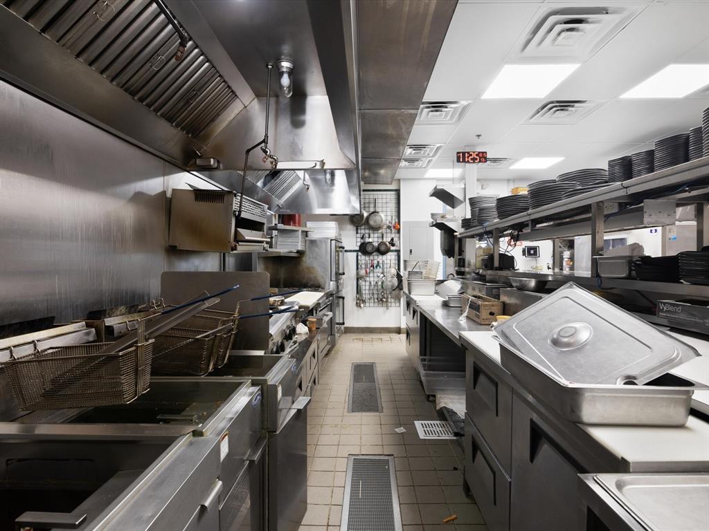 The Village At Willow - Commercial Sale