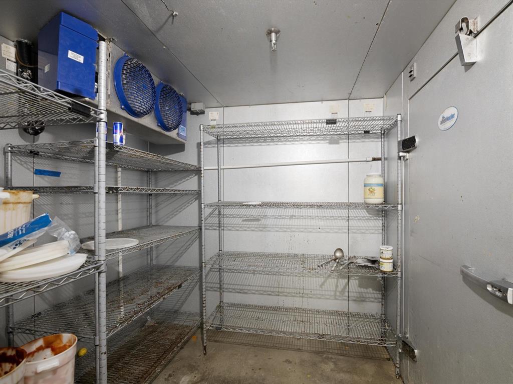 The Village At Willow - Commercial Sale