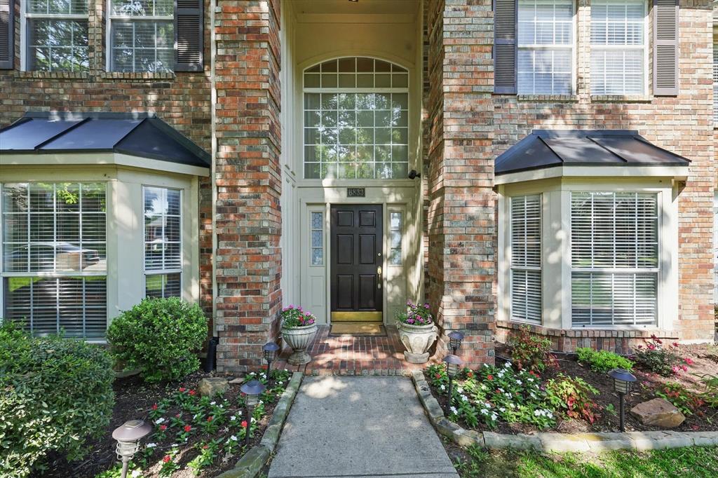 6833 Pentridge Drive
