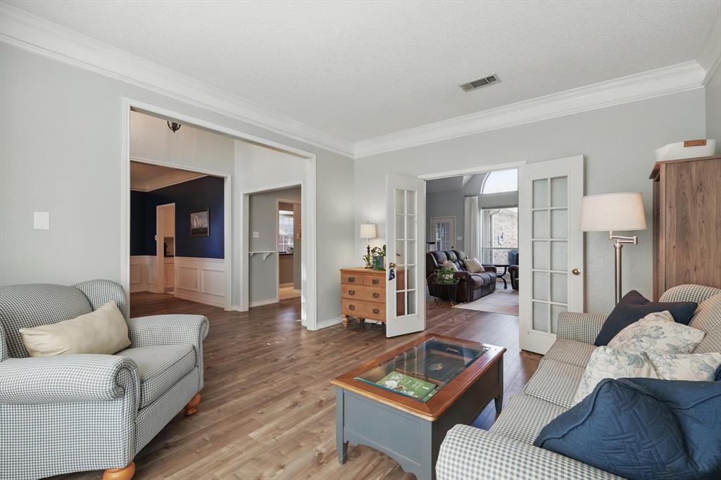 6833 Pentridge Drive