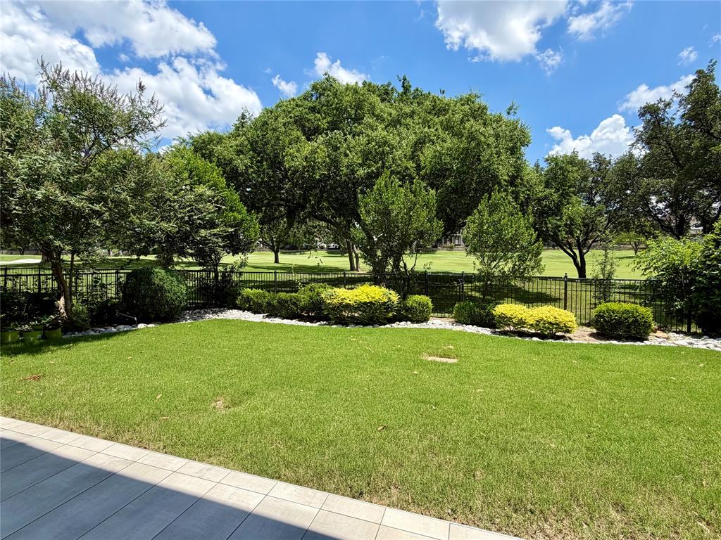 5572 Southern Hills Drive