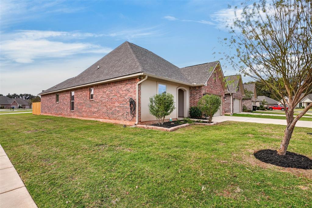 431 Mangrove Lane