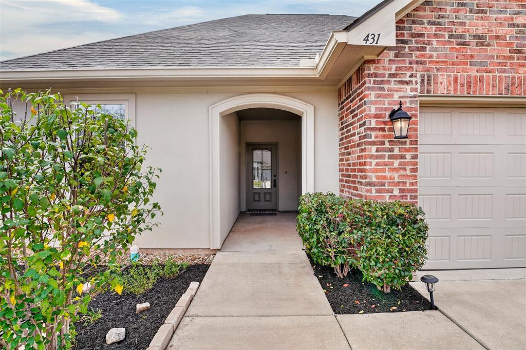 431 Mangrove Lane