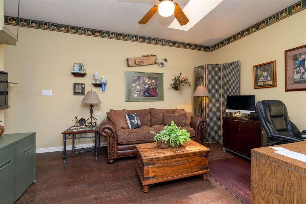 1605 Villa Court