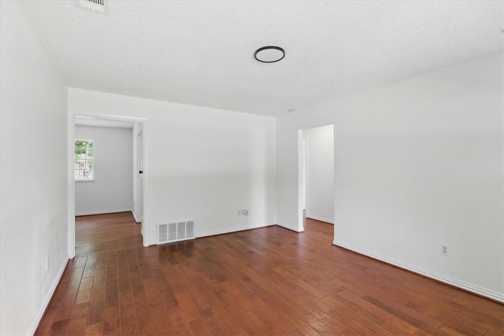 3622 Emerald Drive