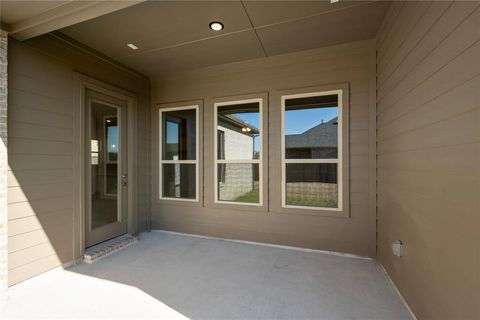 A home in Waxahachie