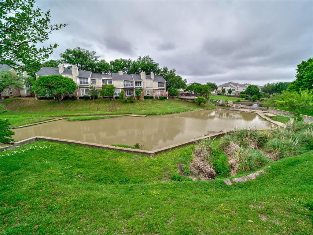 2412 Northlake Court
