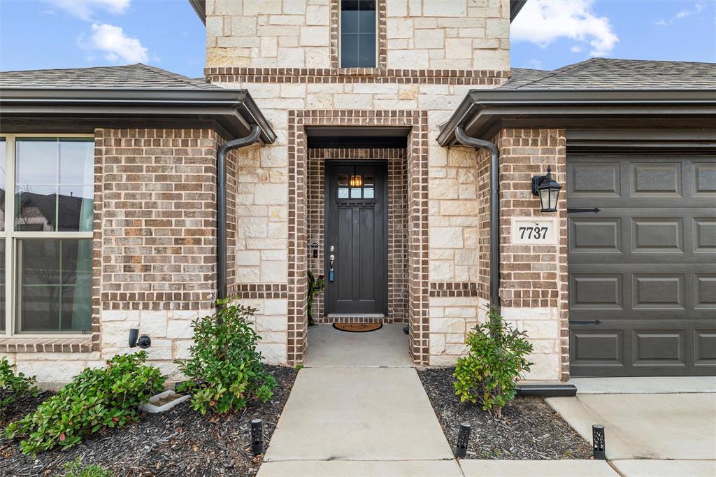 7737 Oakmeade Street