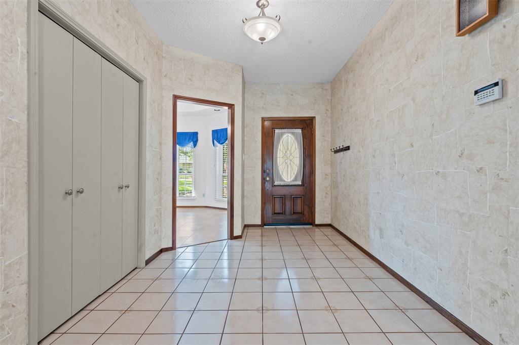 703 Shady Creek Drive