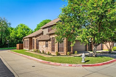 Photo of 381 Arbor Lane, Euless, TX 76039 (MLS # 21329037)