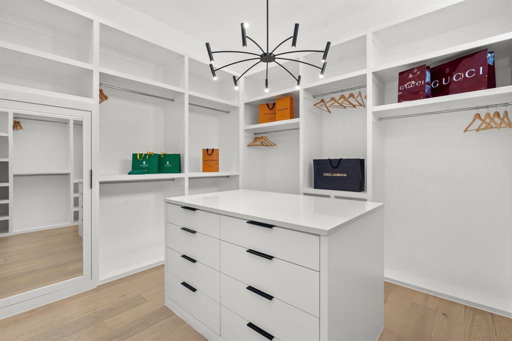 Preston Hollow Village Ph Three - Residential