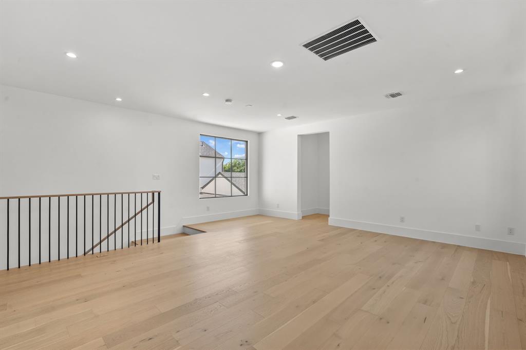 Preston Hollow Village Ph Three - Residential