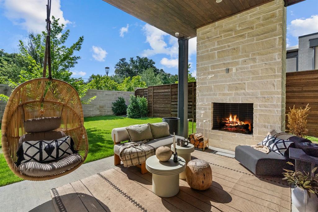 Preston Hollow Village Ph Three - Residential