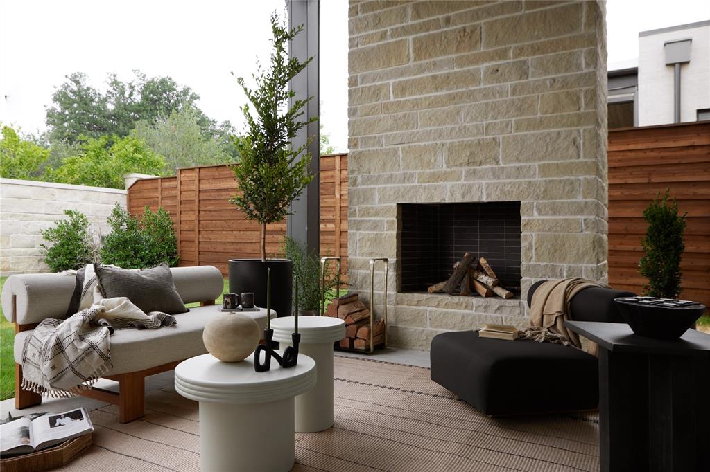 Preston Hollow Village Ph Three - Residential