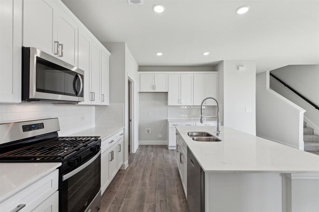531 Magellan Road