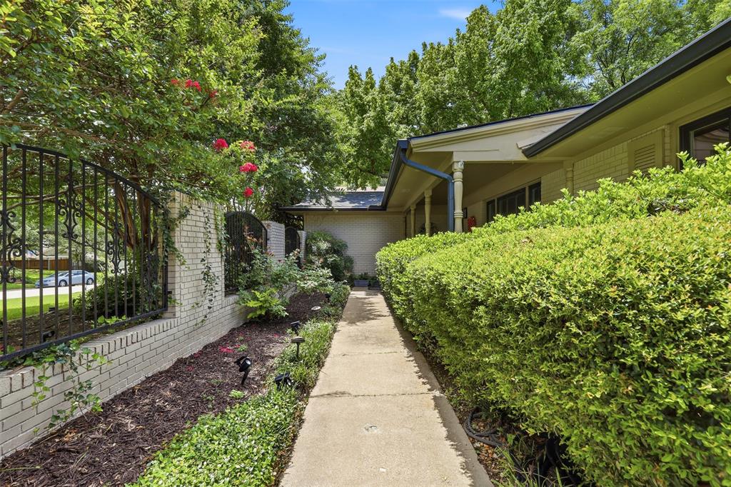 4004 Angus Drive