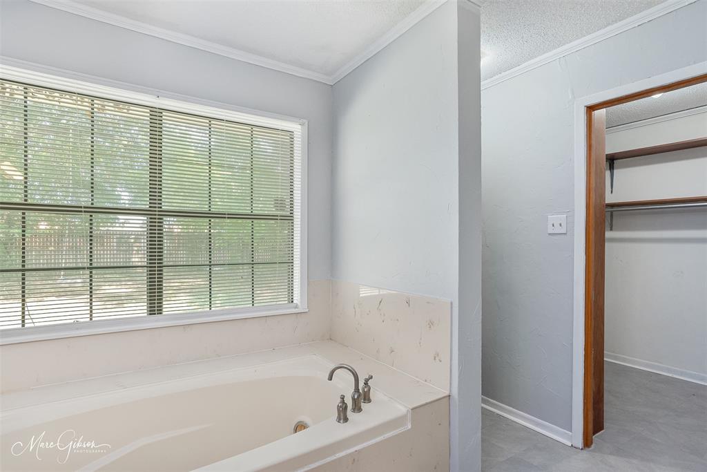 Bossier City, Louisiana 71111, United States, 3 Bedrooms Bedrooms, ,2 BathroomsBathrooms,Residential,Active,190913