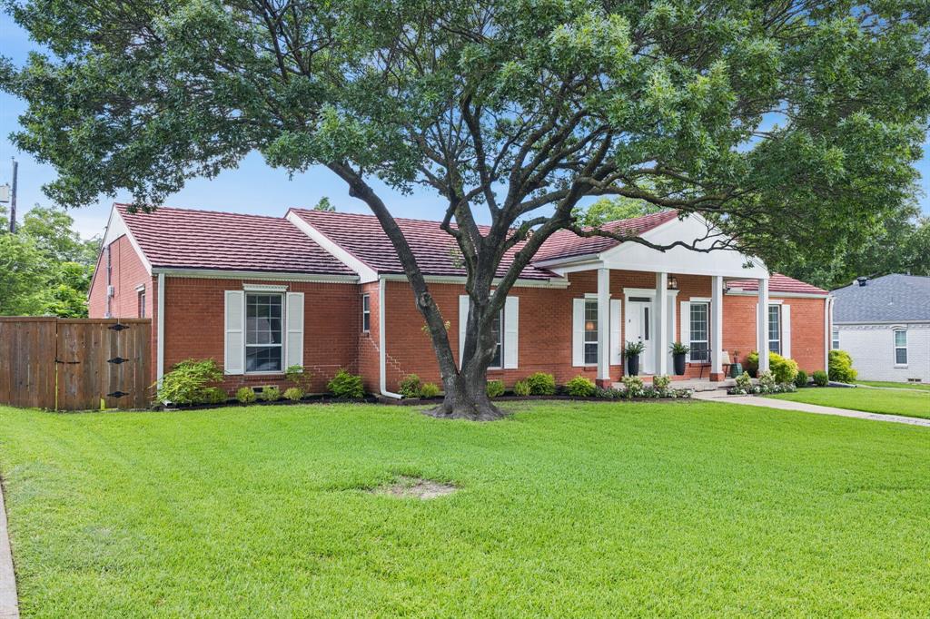 1514 Dakota Drive