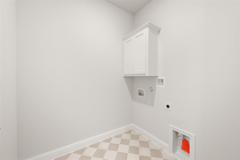 Sheppard's Place - Residential