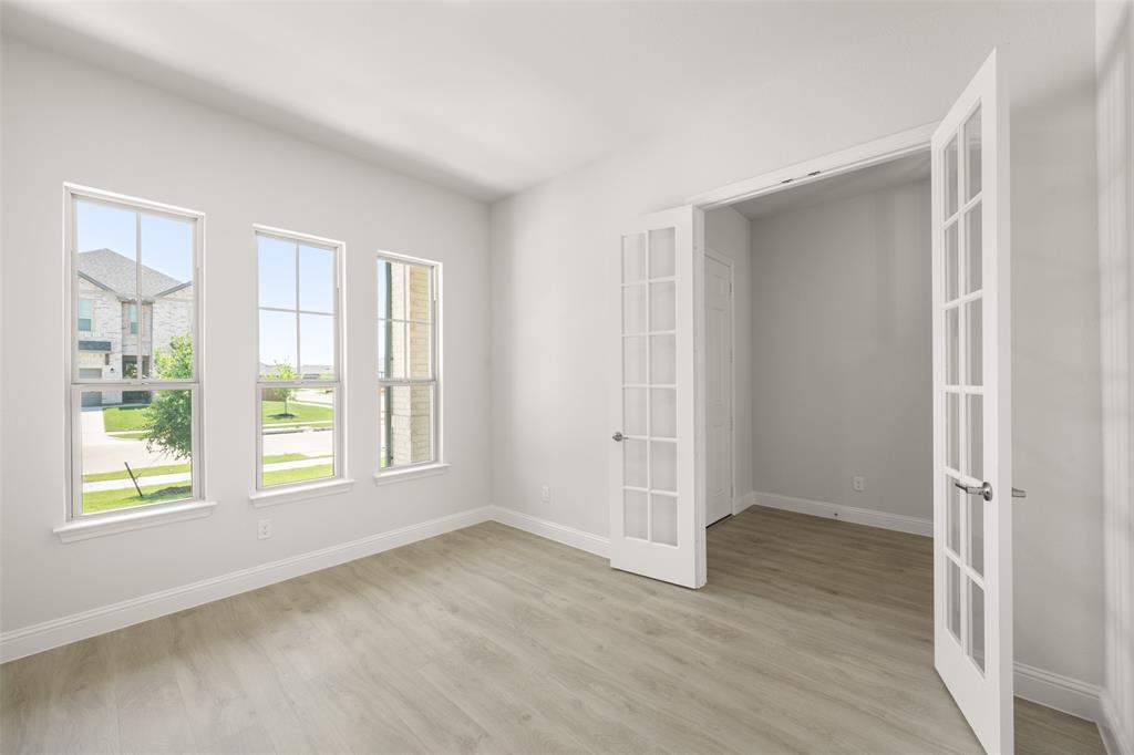 Sheppard's Place - Residential